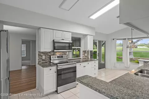 Kitchen - 3072 Eagle Bend Rd, Spring Hill, FL 34606 photo 2 of 5