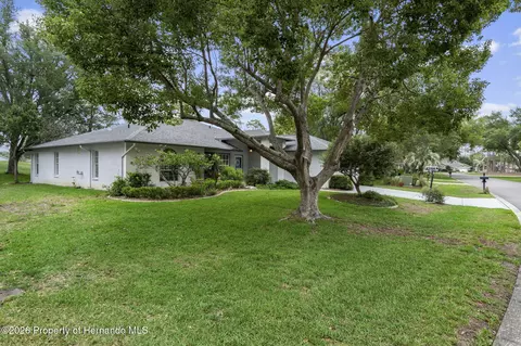 Exterior - 3072 Eagle Bend Rd, Spring Hill, FL 34606 photo 2 of 22