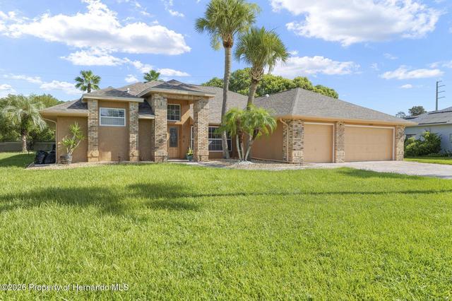 14207 Cornewall Ln, Spring Hill, FL 34609