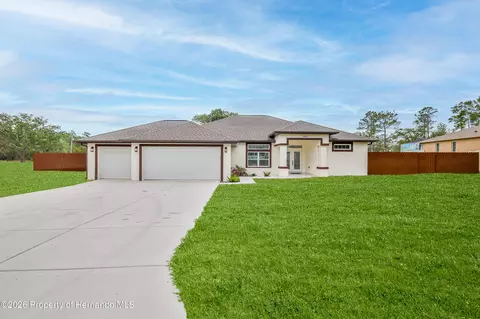 7372 Madrid Rd, Weeki Wachee, FL 34613
