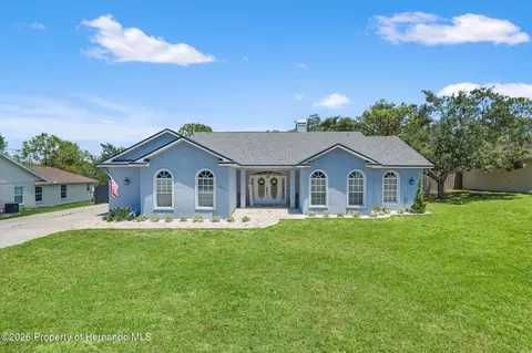 11360 Lark Sparrow Rd, Weeki Wachee, FL 34614
