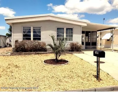 7409 Skyline Dr, Hudson, FL 34667