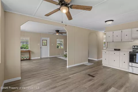 14265 Midfield St, Brooksville, FL 34613