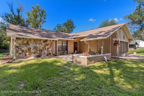 24088 Eppley Dr, Brooksville, FL 34601
