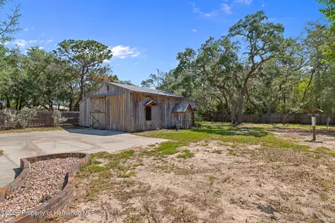 Exterior - 3394 Memory Ln, Spring Hill, FL 34606 photo 8 of 12