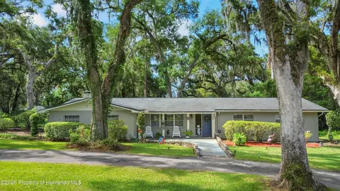 509 Colonial Dr, Brooksville, FL 34601