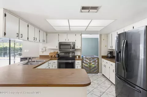 Kitchen - 7377 Skylark Dr, Spring Hill, FL 34606 photo 1 of 4