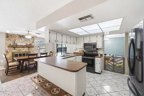 Kitchen - 7377 Skylark Dr, Spring Hill, FL 34606 photo 3 of 4