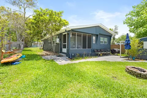 7281 Aberdeen Ct, Weeki Wachee, FL 34607