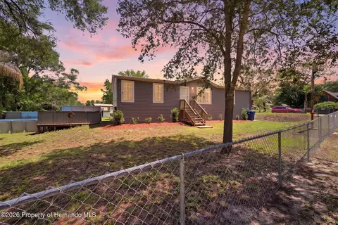 3183 Cedley Rd, Dade City, FL 33523