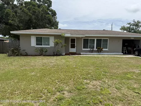 1615 Pinewood Dr, Clearwater, FL 33756