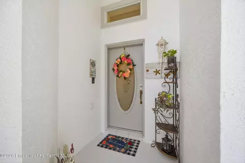 Entry Way - 14458 Tamarind Loop, Spring Hill, FL 34609 photo 2 of 4