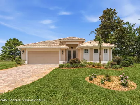 8910 Jericho Rd, Weeki Wachee, FL 34613