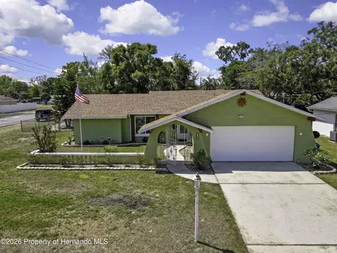 6100 Piedmont Dr, Spring Hill, FL 34606