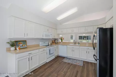 Kitchen - 11718 Wheatfield Loop, Hudson, FL 34667 photo 3 of 5