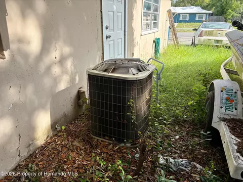 Exterior - 7179 Spring Hill Dr, Spring Hill, FL 34606 photo 1 of 2