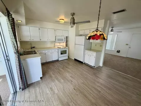 Kitchen - 6361 Spring Hill Dr, Spring Hill, FL 34606 photo 2 of 4
