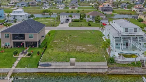 3471 Amberjack Dr, Hernando Beach, FL 34607 photo 2