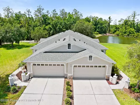 3348 Chapel Creek Cir, Wesley Chapel, FL 33544