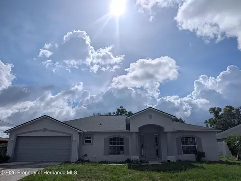 5158 Winterville Rd, Spring Hill, FL 34608