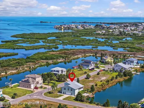 3302 Turks Cap Dr, Hernando Beach, FL 34607
