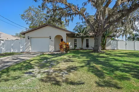 5525 Applegate Dr, Spring Hill, FL 34606