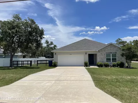 13084 Motmot Rd, Weeki Wachee, FL 34614