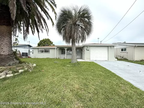 12739 3rd Isle, Hudson, FL 34667