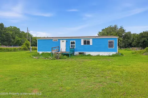 7120 20th St, Zephyrhills, FL 33540