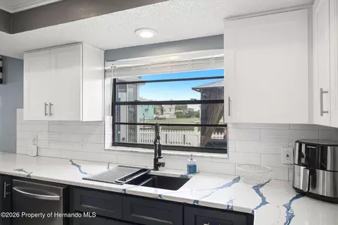Kitchen - 4262 Paradise Cir, Hernando Beach, FL 34607 photo 5 of 5