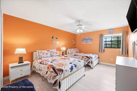 Bedroom - 4262 Paradise Cir, Hernando Beach, FL 34607 photo 2 of 6