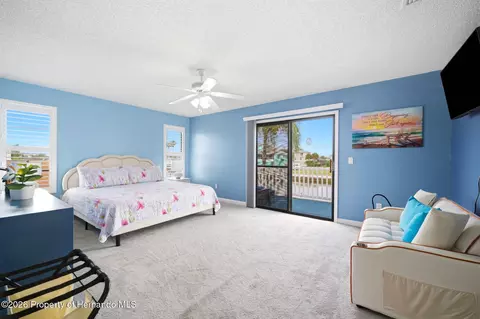 Bedroom - 4262 Paradise Cir, Hernando Beach, FL 34607 photo 1 of 6