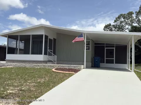 16131 Brookridge Blvd, Brooksville, FL 34613