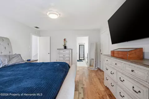 Bedroom - 3420 Eagle Nest Dr, Hernando Beach, FL 34607 photo 4 of 5