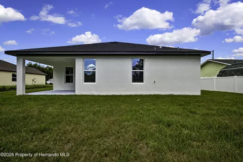Exterior - 6589 Freeport Dr, Spring Hill, FL 34608 photo 5 of 9