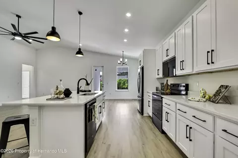 Kitchen - 6589 Freeport Dr, Spring Hill, FL 34608 photo 1 of 7
