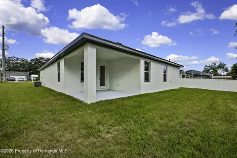 Exterior - 6589 Freeport Dr, Spring Hill, FL 34608 photo 7 of 9