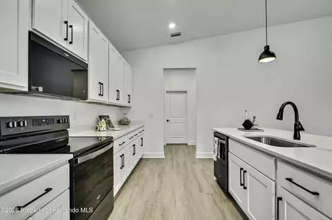 Kitchen - 6589 Freeport Dr, Spring Hill, FL 34608 photo 2 of 7
