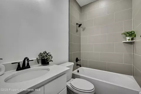 Bath - 6589 Freeport Dr, Spring Hill, FL 34608 photo 5 of 5