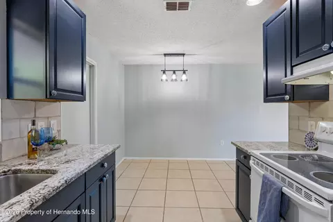 Kitchen - 4362 Azora Rd, Spring Hill, FL 34608 photo 6 of 6