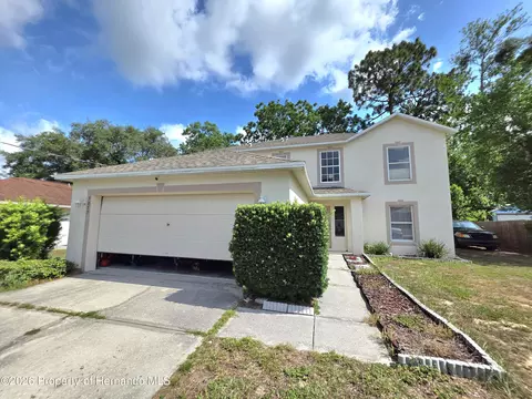 9055 Pemberton St, Spring Hill, FL 34608