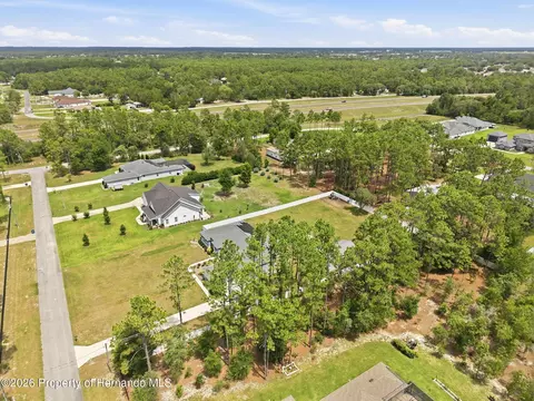 View/Area - 4743 Jumper Loop, Spring Hill, FL 34609 photo 7 of 15