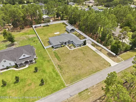 View/Area - 4743 Jumper Loop, Spring Hill, FL 34609 photo 14 of 15