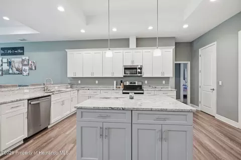 Kitchen - 4743 Jumper Loop, Spring Hill, FL 34609 photo 11 of 15