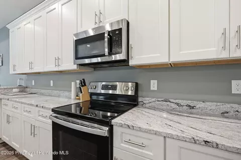 Kitchen - 4743 Jumper Loop, Spring Hill, FL 34609 photo 6 of 15