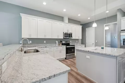 Kitchen - 4743 Jumper Loop, Spring Hill, FL 34609 photo 10 of 15