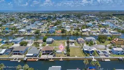 4274 Carlos Ct, Hernando Beach, FL 34607 photo 3