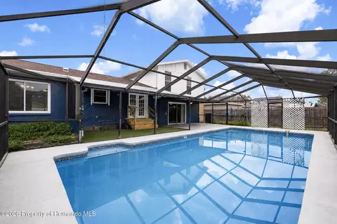 Exterior - 3608 Casaba Loop, Valrico, FL 33596 photo 7 of 10