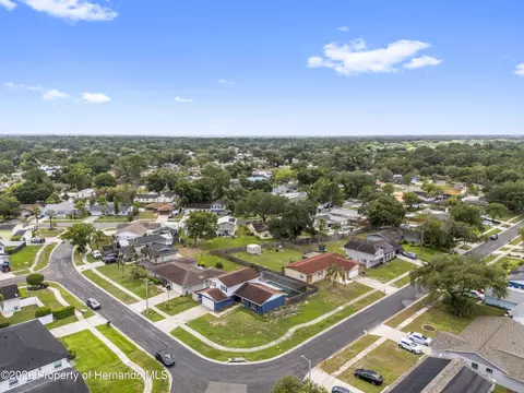 View/Area - 3608 Casaba Loop, Valrico, FL 33596 photo 6 of 10