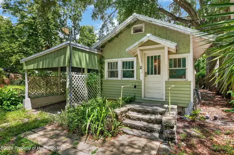 2 Alley A, Yankeetown, FL 34498